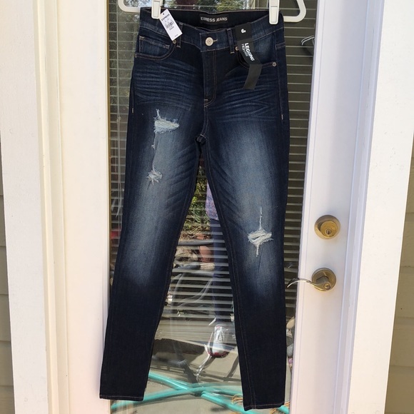 Express Denim - Express women’s jeans leggings size 6R